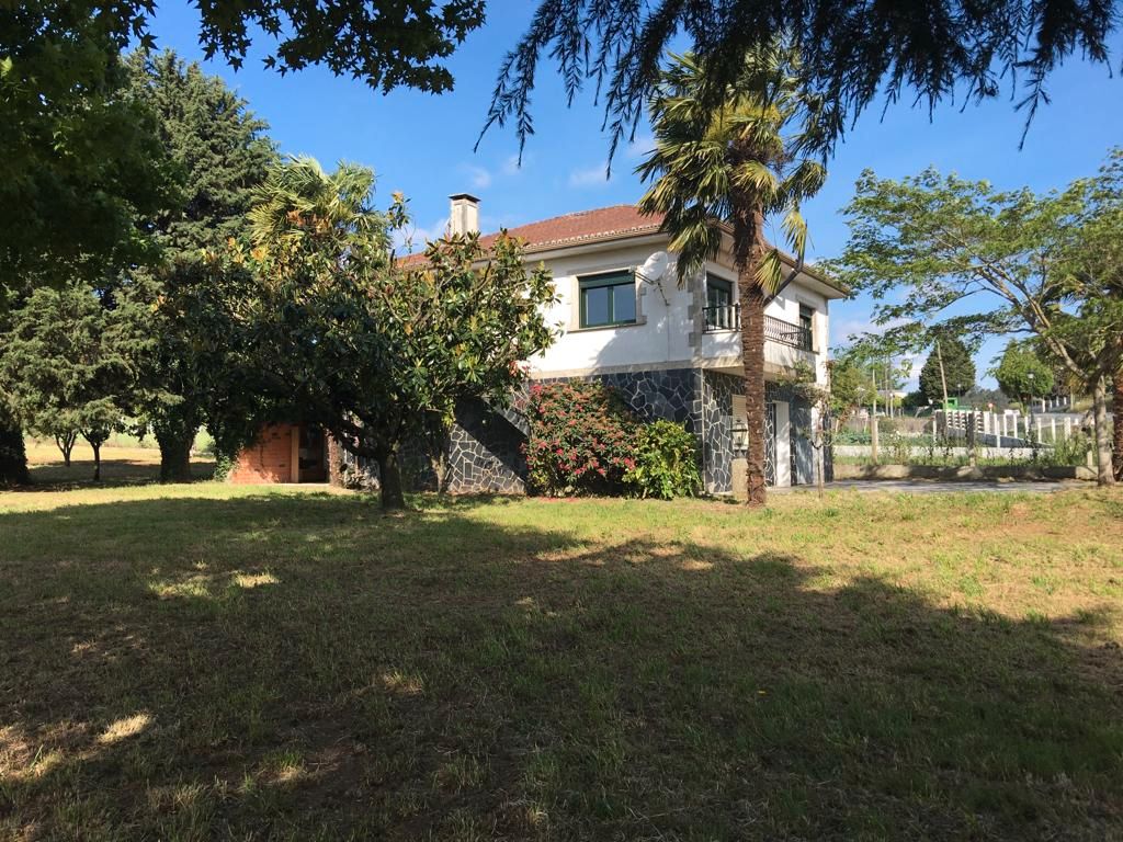 Exterior view of House or chalet for sale in Boqueixón  with Private garden, Terrace and Furnished