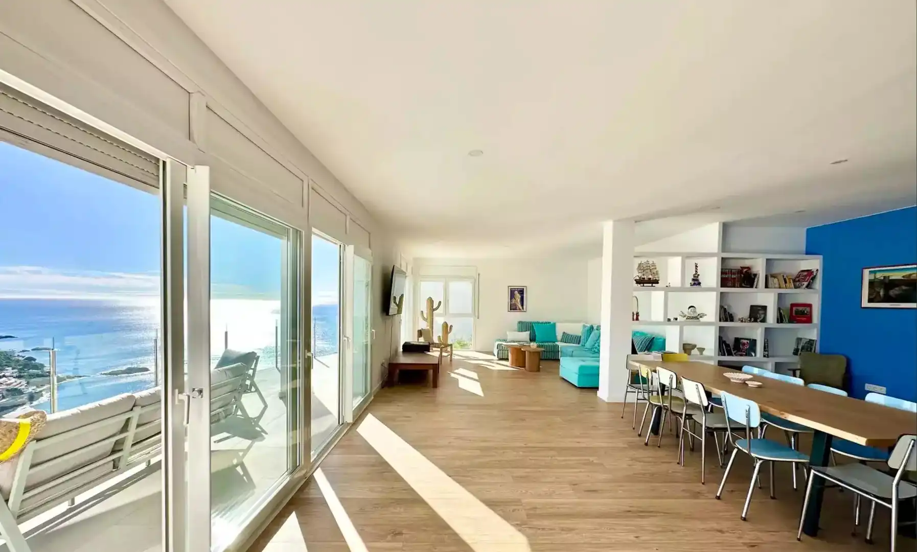 Casa con piscina en venta en joan luis vives, imagen 9