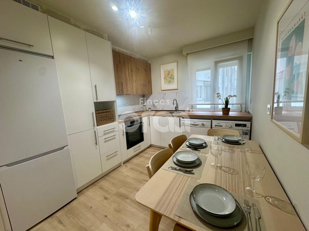 Cocina de Piso en venta en Santurtzi  con Calefacción y Balcón