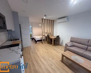 Living room of Study to rent in Salamanca Capital  with Air Conditioner, Heating and Parquet flooring