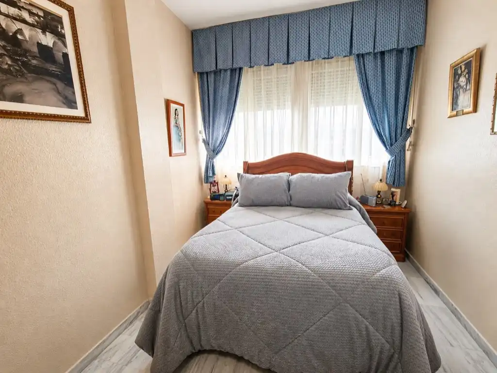 Dormitori de Casa o xalet en venda en Córdoba