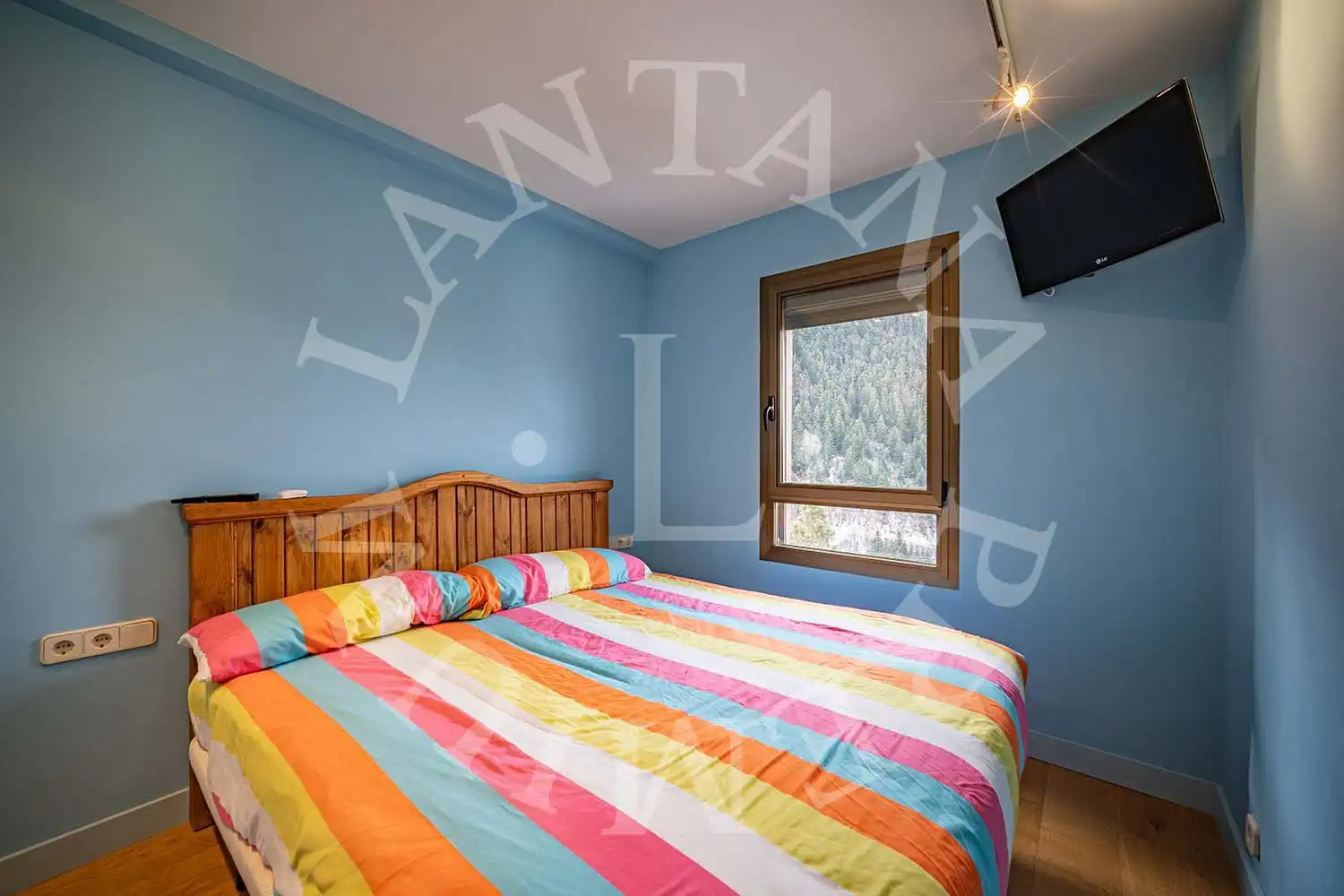 Habitación de Apartamento en venta en Naut Aran con Calefacción, Parquet y Amueblado
