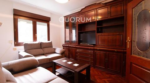 Foto 3 de Piso en venta en Calle de George Steer, Santutxu - Basarrate, Bizkaia