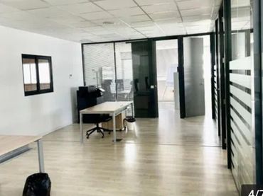 Nave industrial en alquiler en carboner