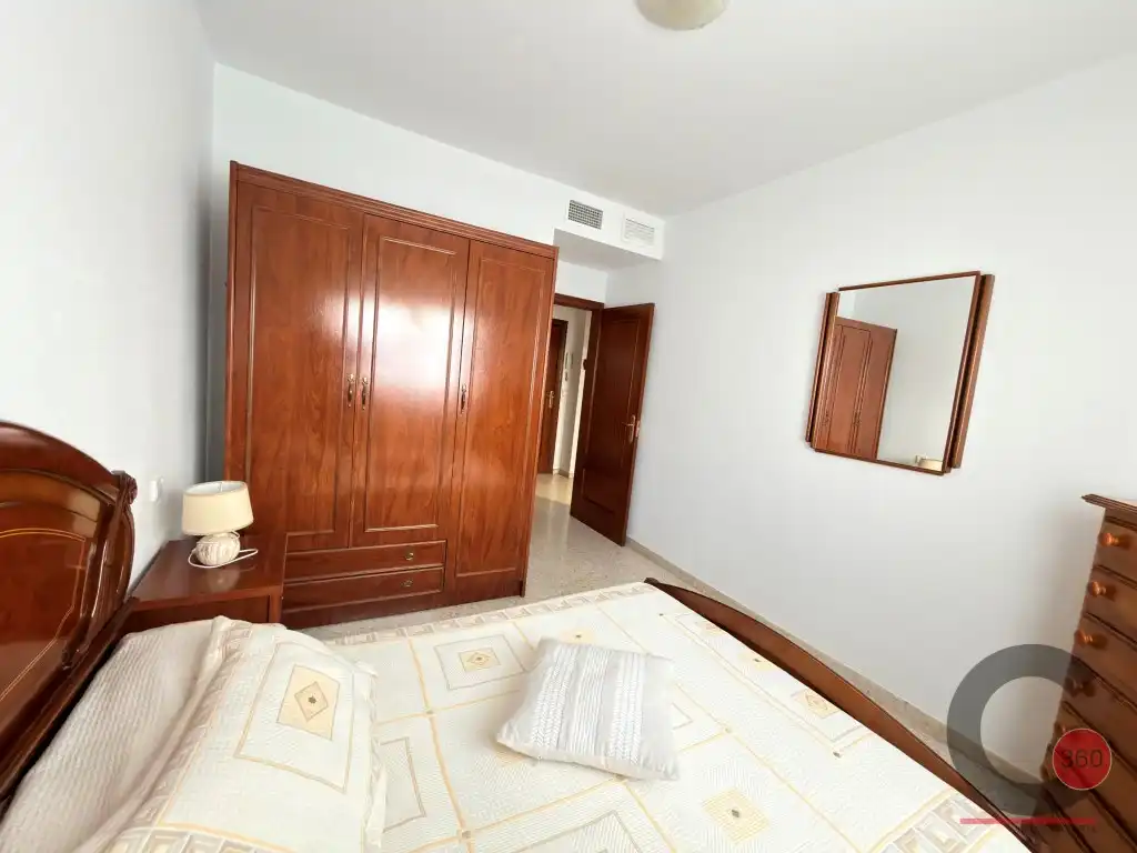 Bedroom of Flat for sale in Badajoz