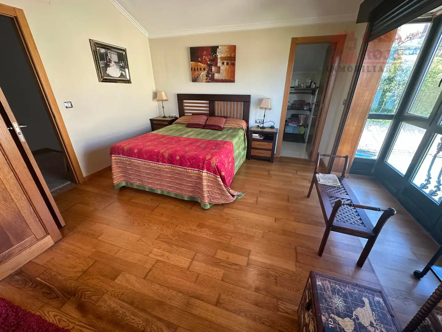 Dormitori de Casa o xalet en venda en Cangas  amb Calefacció, Terrassa i Traster