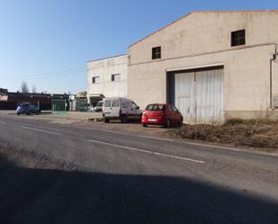 Vista exterior de Nau industrial en venda en Torregrossa