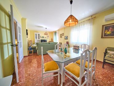 Maison mitoyenne avec balcon à vendre à ALMERIA