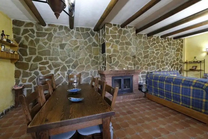 Casa rústica amb jardí en venda a Villamena, imagen 13