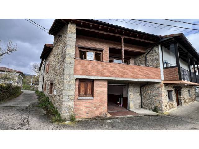 Casa-chalet en Venta en PLAZA LOS MADRILEÑOS, 4 en Merindad de Montija