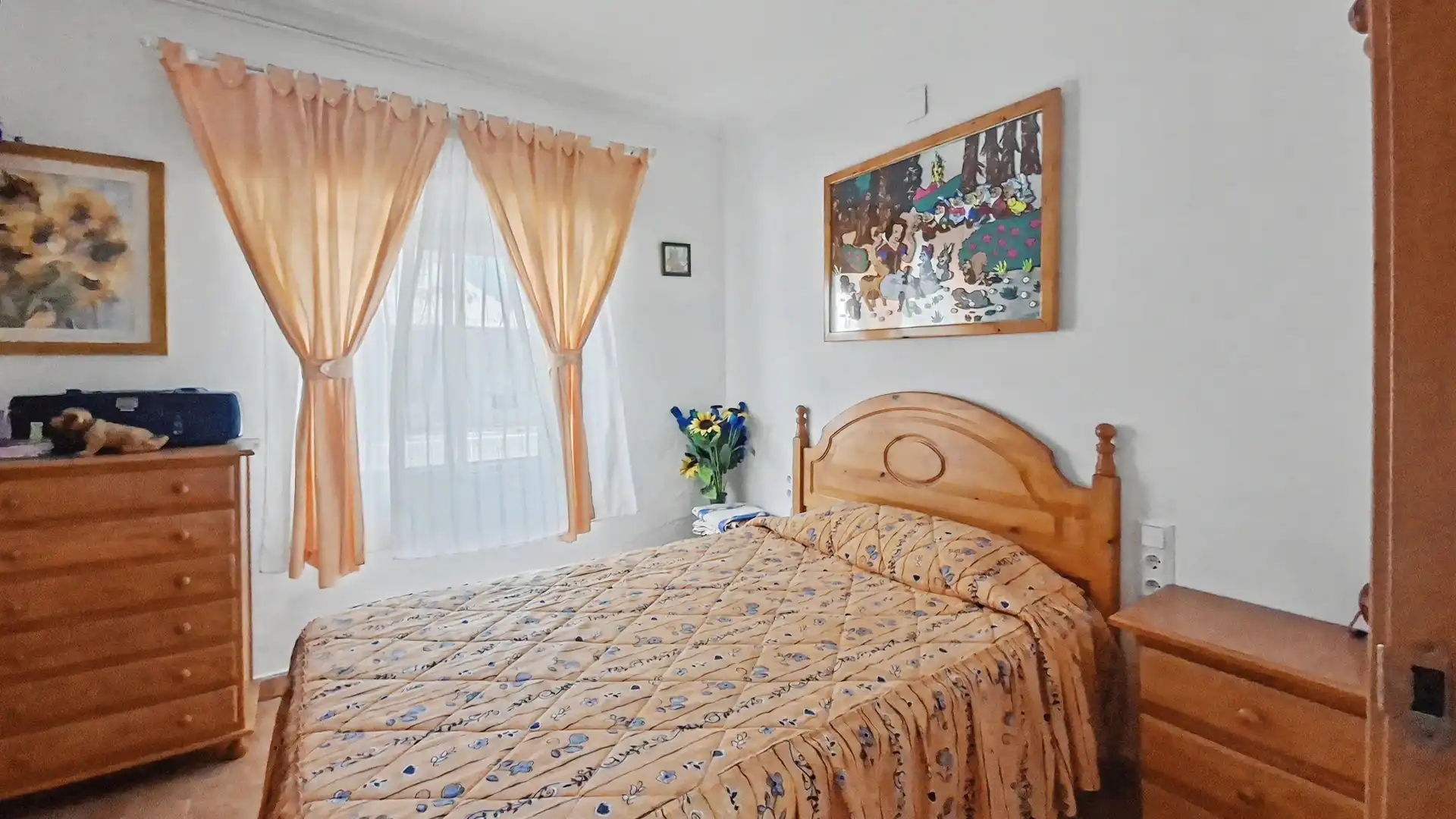 Bedroom of Houses for sale in Oliva  with Air Conditioner, Heating and Private garden