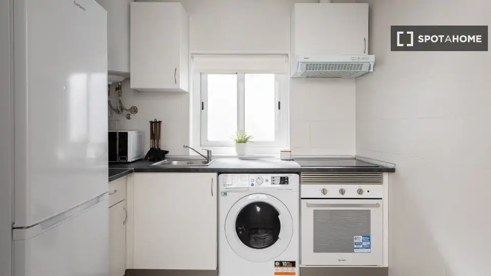 Kitchen of Flat for rent in Getafe  with Air Conditioner, Heating and Furnished