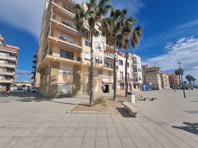 Local comercial en Venta en BENITO PEREZ GALDOS DE en Barri Marítim