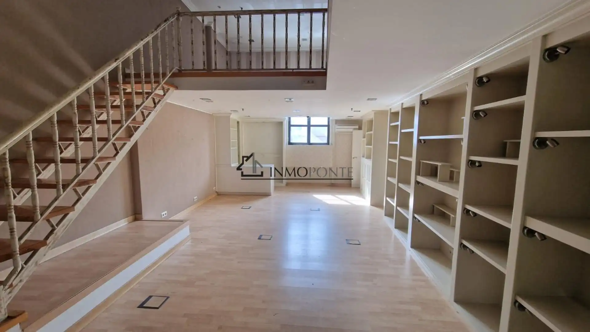 Local en venta en Poio