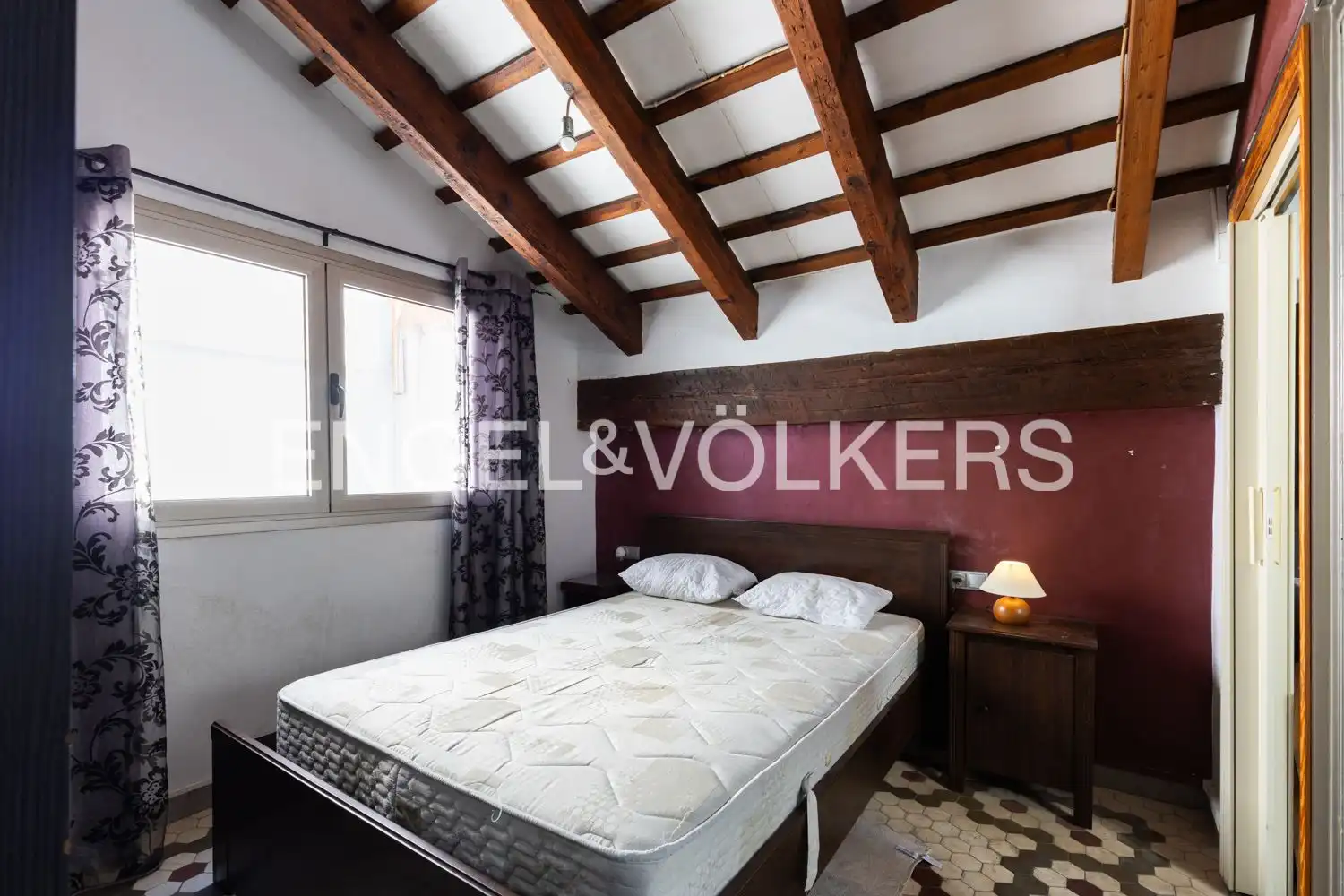 Schlafzimmer von Wohnung zur Miete in Valencia mit Klimaanlage, Heizung und Abstellraum