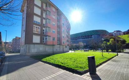 Vista exterior de Pis en venda en Bilbao  amb Calefacció i Traster