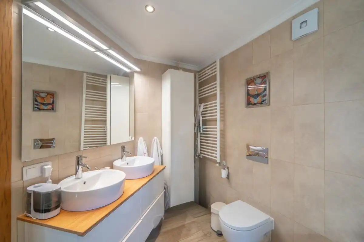 Bathroom of Houses for sale in Dénia  with Air Conditioner, Heating and Private garden