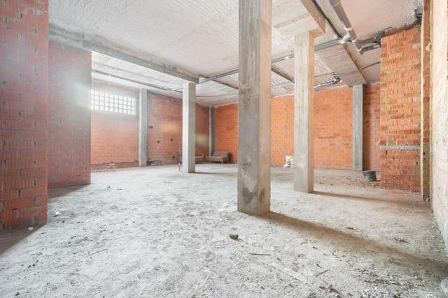 Local comercial en Venta en Calle de Fernando Alonso Díaz, 32 en Santo Domingo - El Campillín