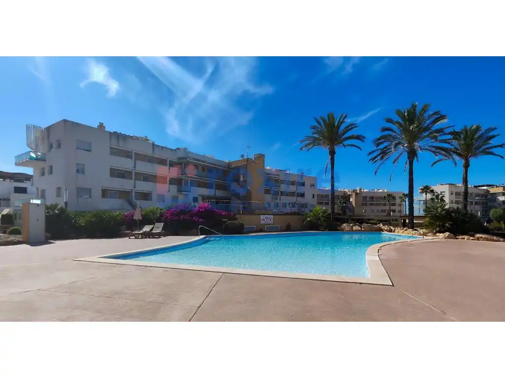 Schwimmbecken von Wohnung zur Miete in Sant Josep de sa Talaia mit Klimaanlage, Heizung und Terrasse
