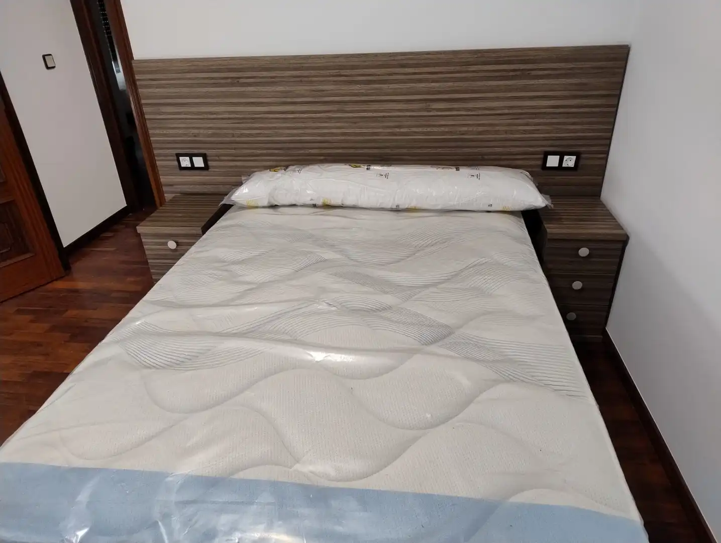 Bedroom of Flat for rent in Santiago de Compostela   with Heating, Furnished and Oven