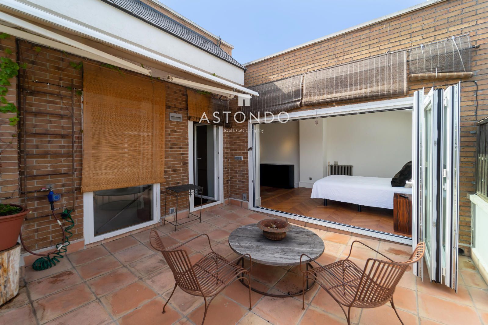 Terraza de Piso en venta en  Madrid Capital con Aire acondicionado, Calefacción y Parquet