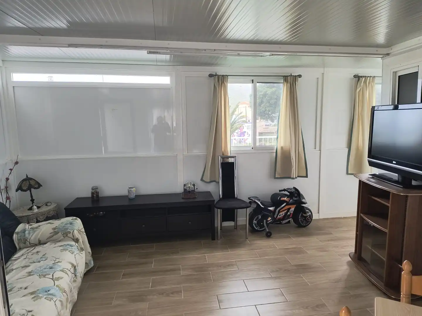 Dormitori de Casa o xalet en venda en Buenavista del Norte amb Jardí privat, Terrassa i Forn