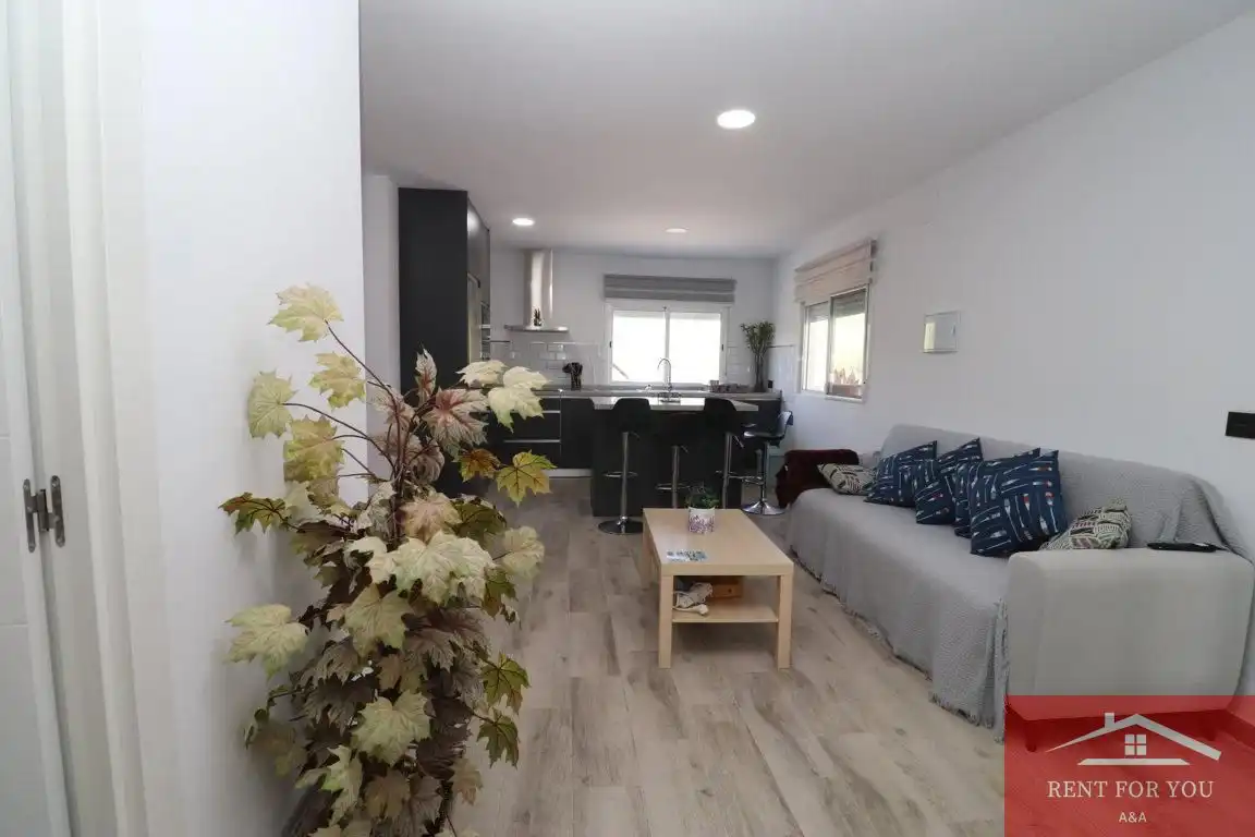 Sala de estar de Casa o chalet de alquiler en Cártama con Jardín privado, Terraza y Piscina