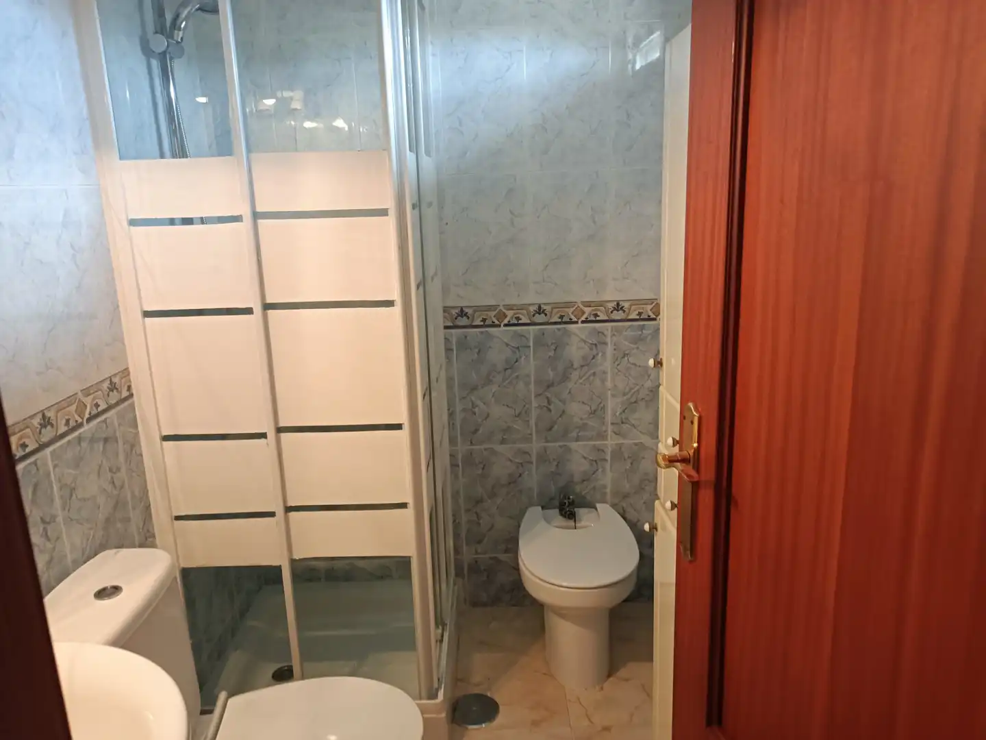 Bany de Casa o xalet en venda en Poniente-Norte - Miralbaida - Parque Azahara