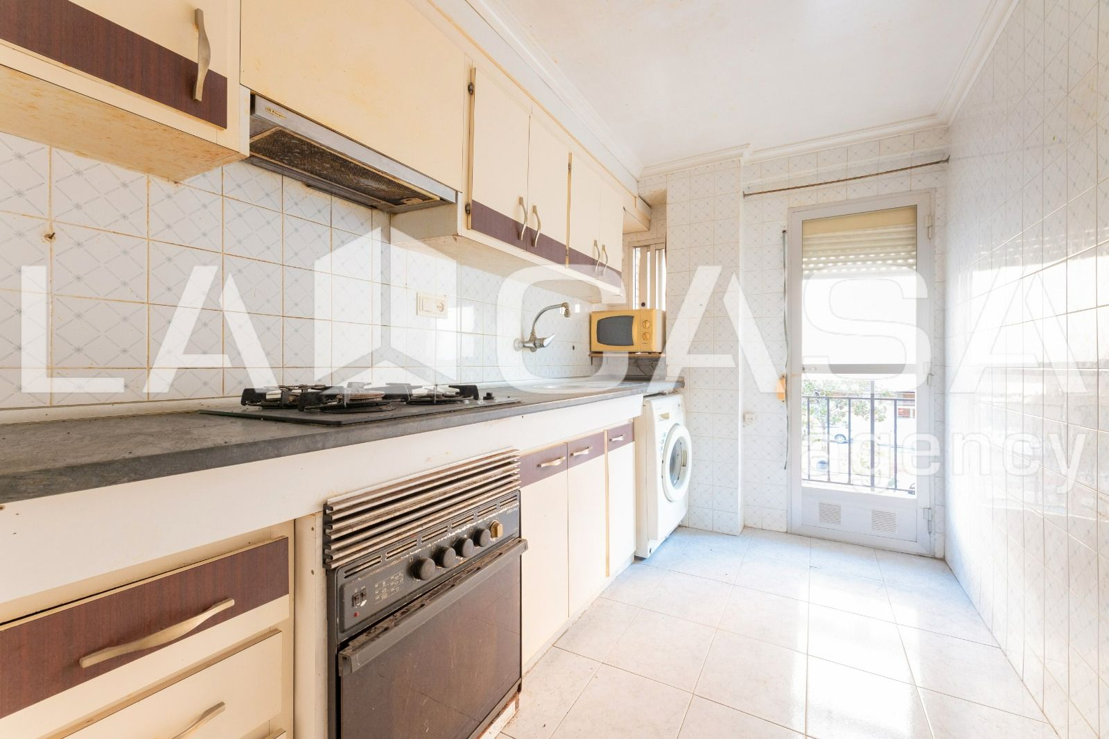 Pis en venda a Carrer de Campoamor, Ciutat Jardí, Algirós