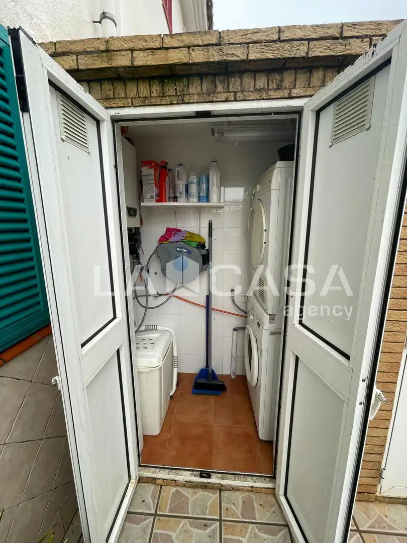Houses for sale in La Línea de la Concepción  with Storage room and Balcony