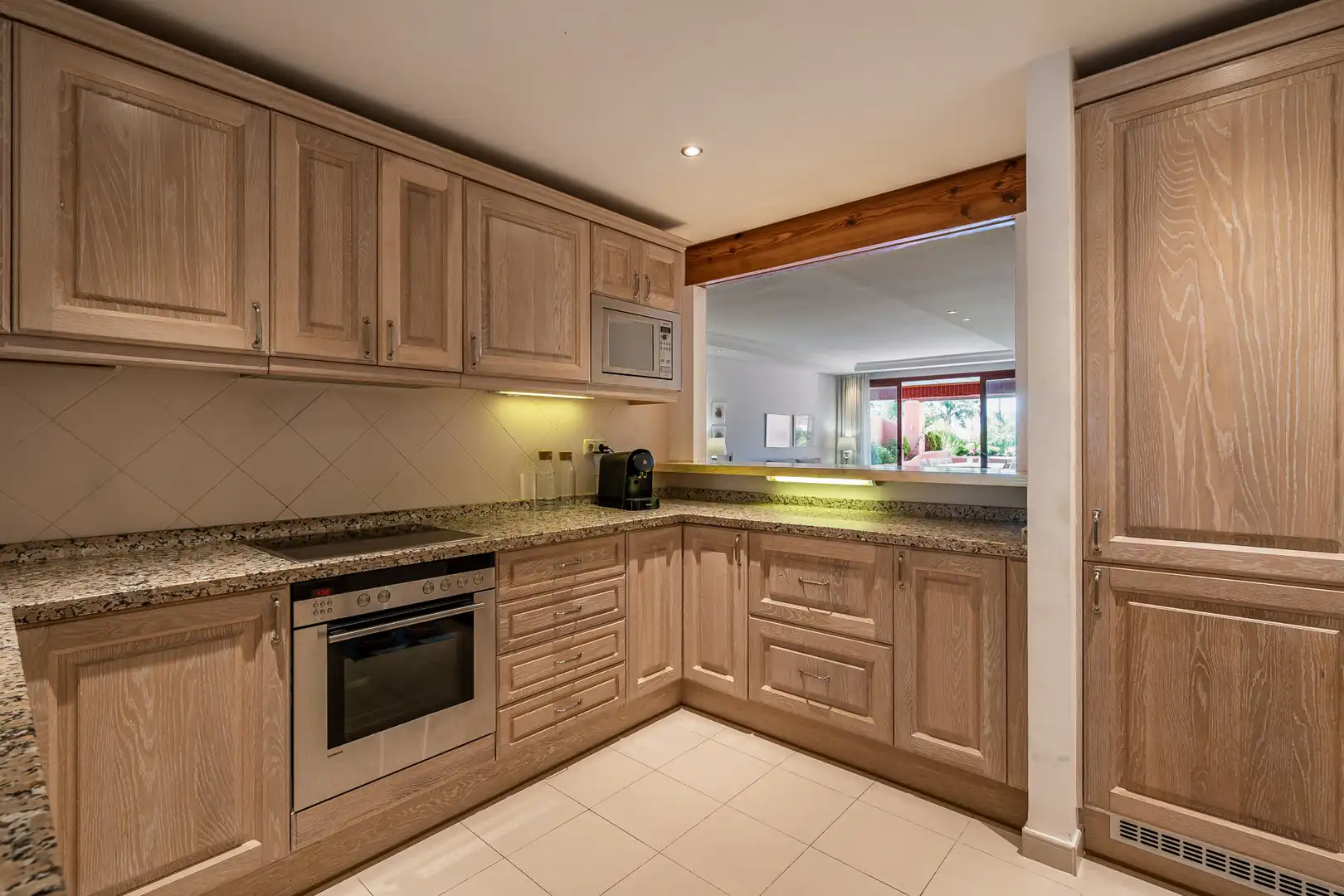 Apartamento con piscina en venta en COSTALITA II, imagen 7