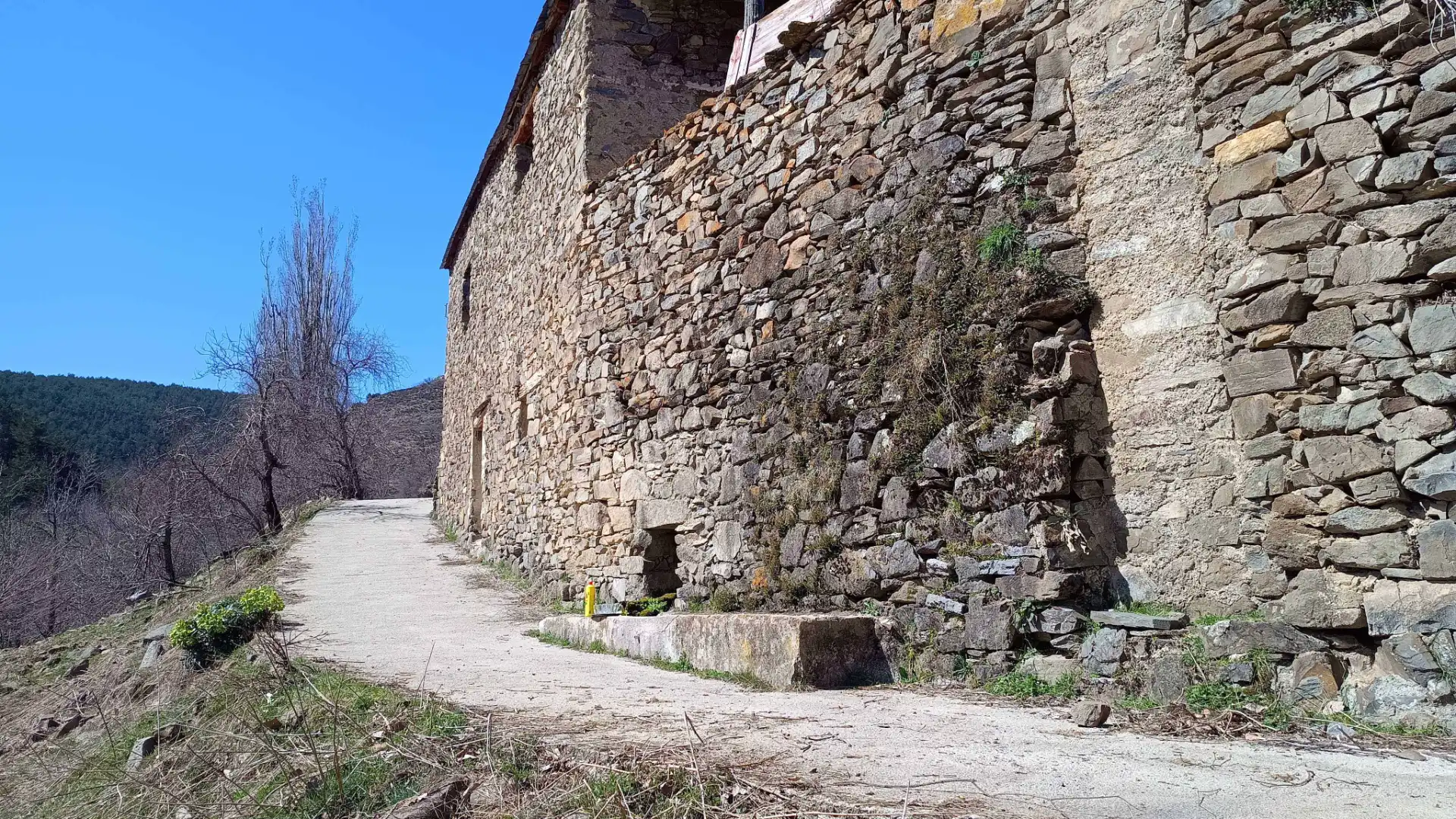 Vista exterior de Finca rústica en venda en Soriguera amb Balcó