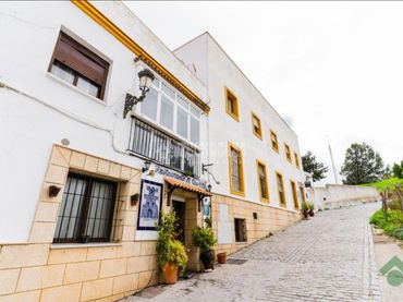 Hotel for sale in Calle San Sebastián 2