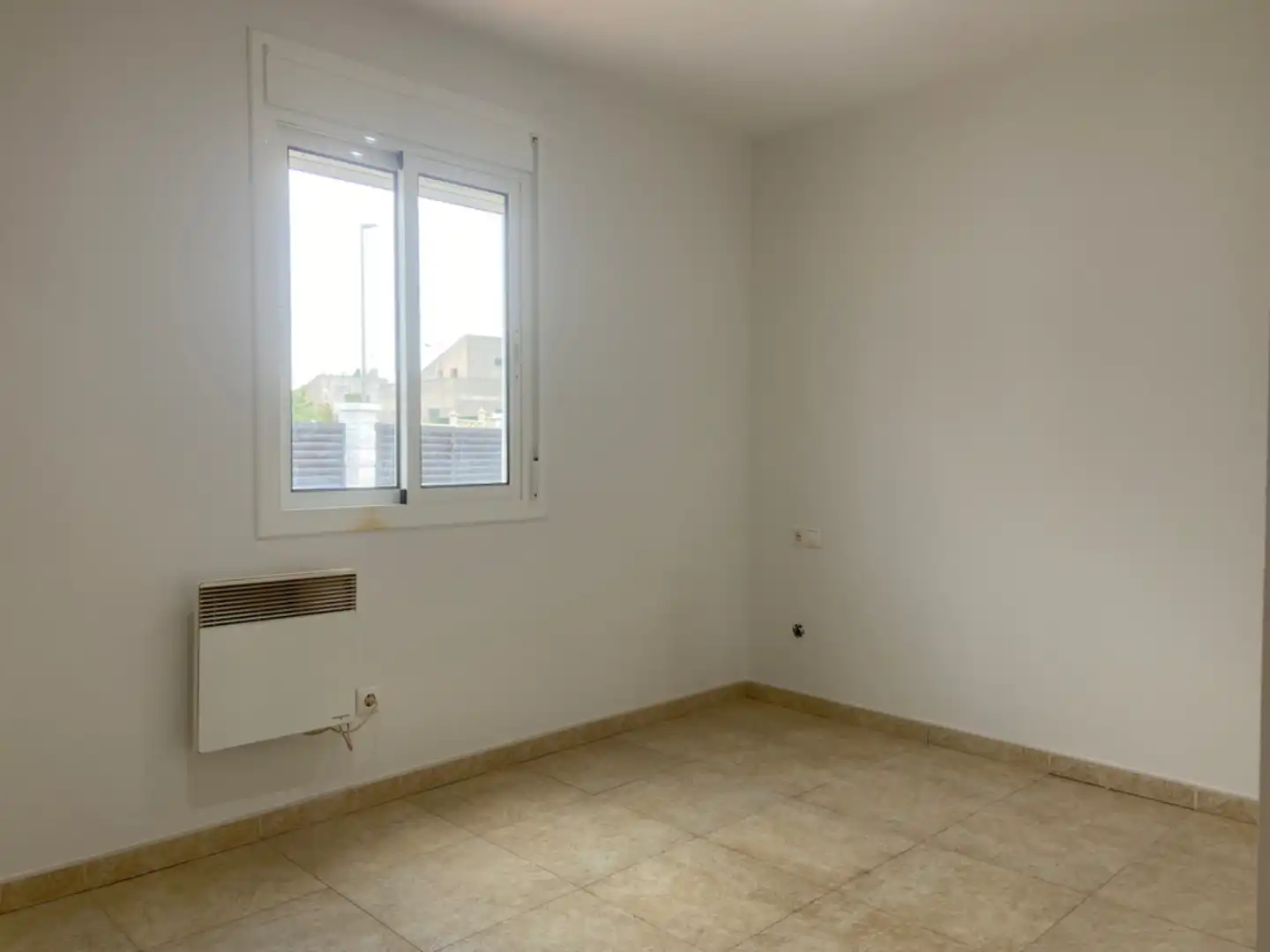 Habitación de Casa o chalet en venta en Calafell con Aire acondicionado, Calefacción y Jardín privado