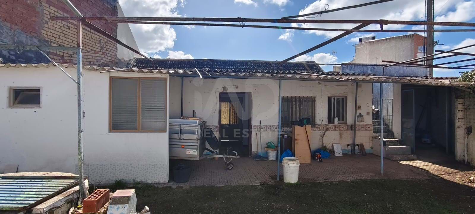 Exterior view of Building for sale in Cañada Rosal