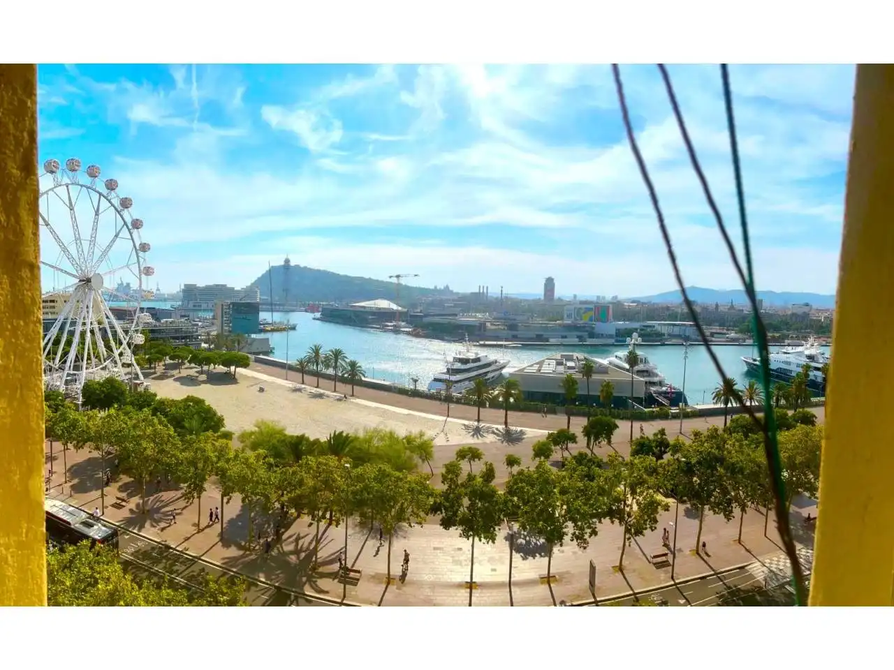 Vista exterior de Apartamento en venta en Barcelona