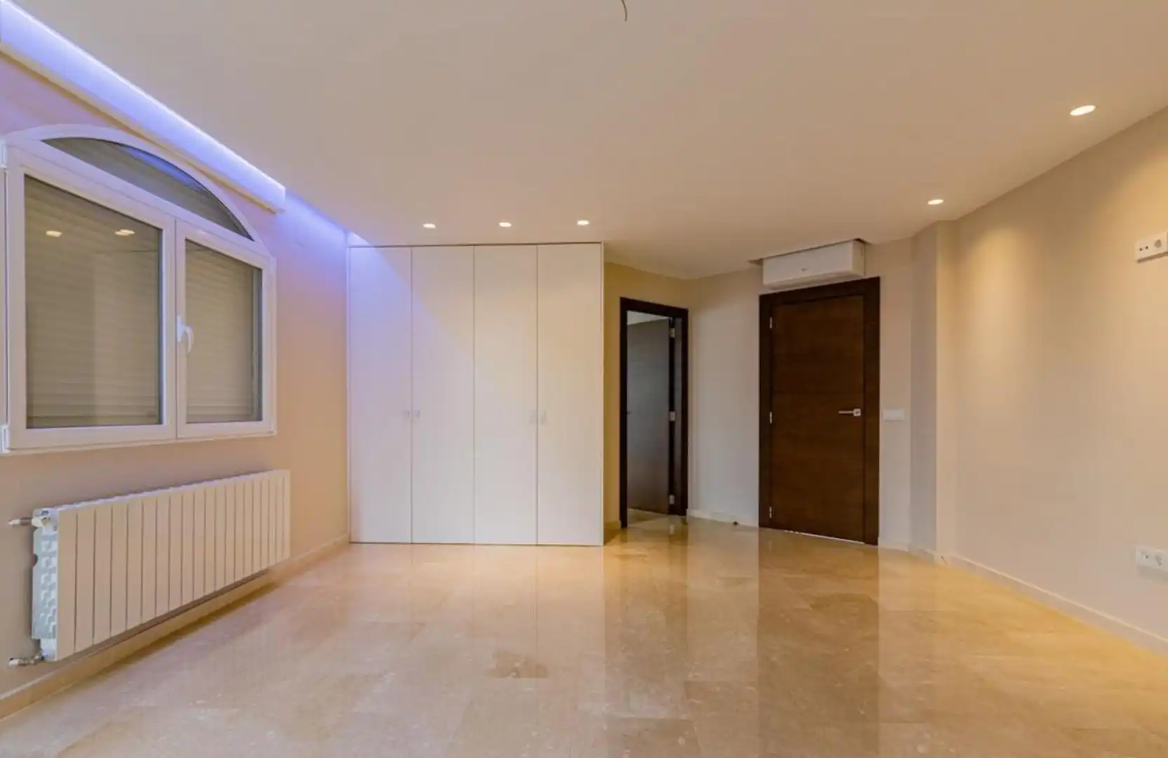 Apartamento en venta en Pueblo - Urbanizaciones