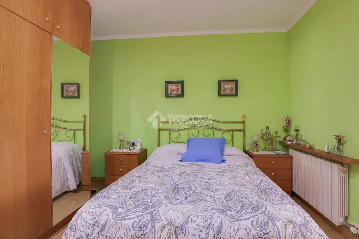 Bedroom of Flat for sale in Terrassa  with Air Conditioner, Heating and Terrace