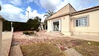 Vista exterior de Casa o xalet en venda en Torrent amb Terrassa i Piscina