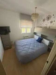 Dormitori de Casa adosada en venda en Valdemoro amb Aire condicionat i Piscina