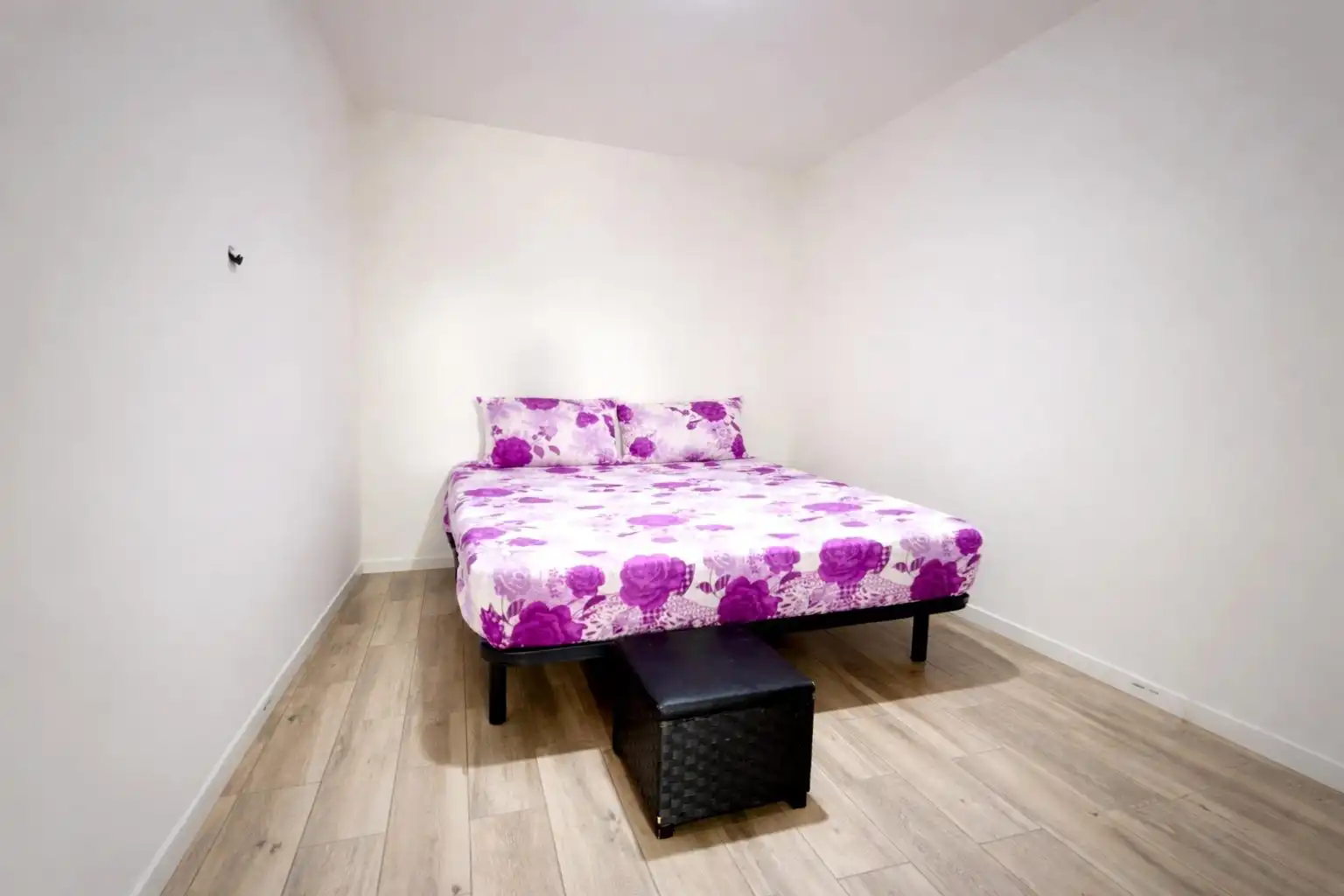 Schlafzimmer von Fabrikhallen zum Verkauf in Sagunto / Sagunt