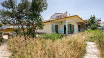 Vista exterior de Casa o xalet en venda en Huétor Vega amb Terrassa