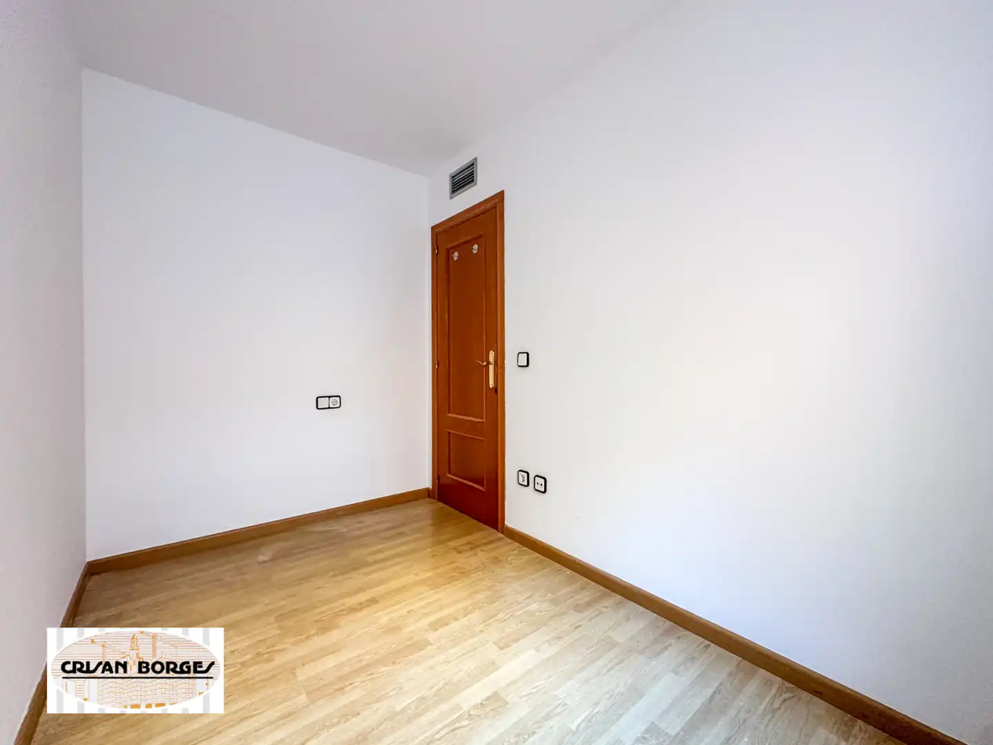 Flat for sale in Reus  with Air Conditioner, Private garden and Parquet flooring