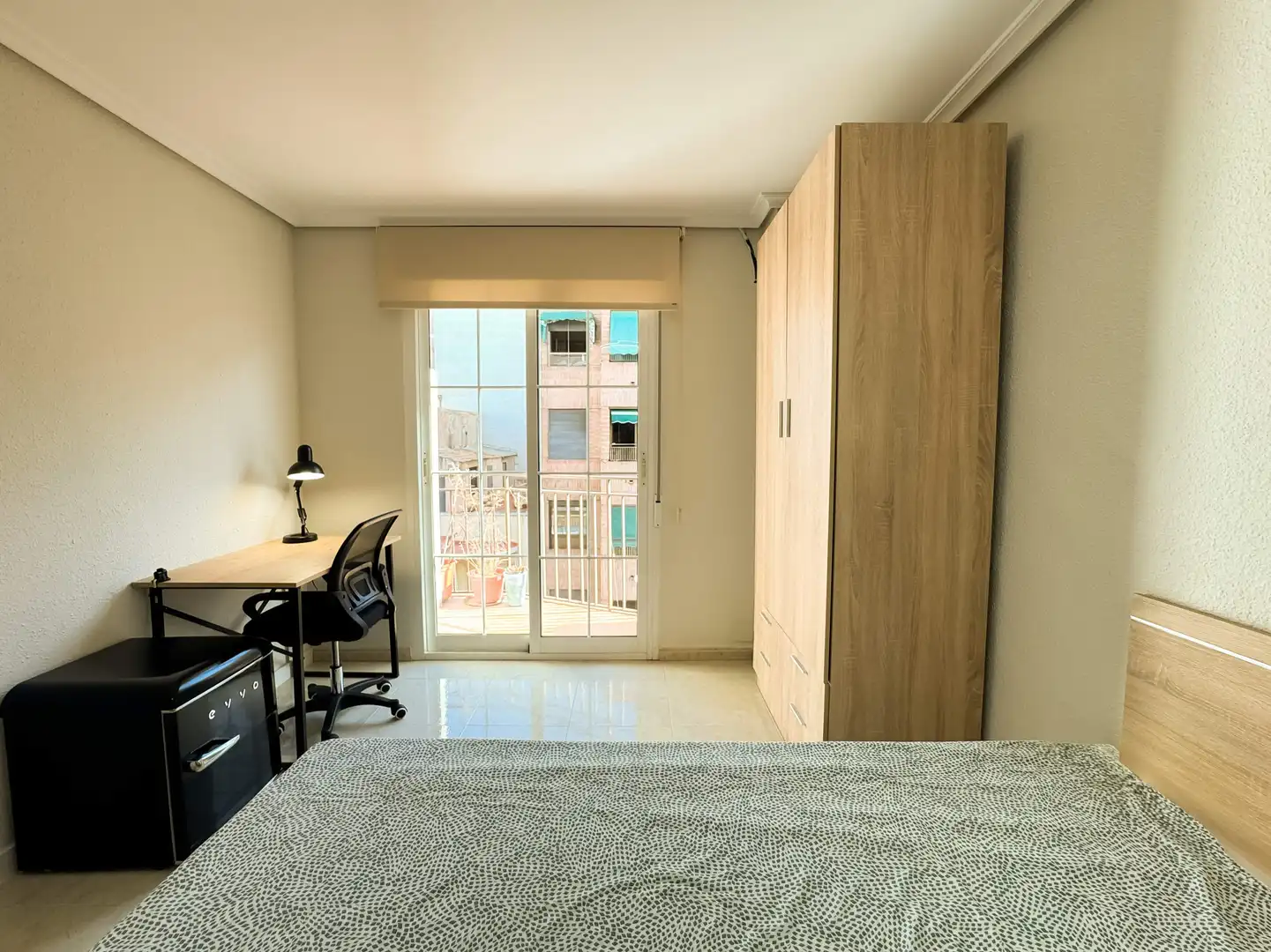 Habitación en Reina Victoria - Miguel Hernández