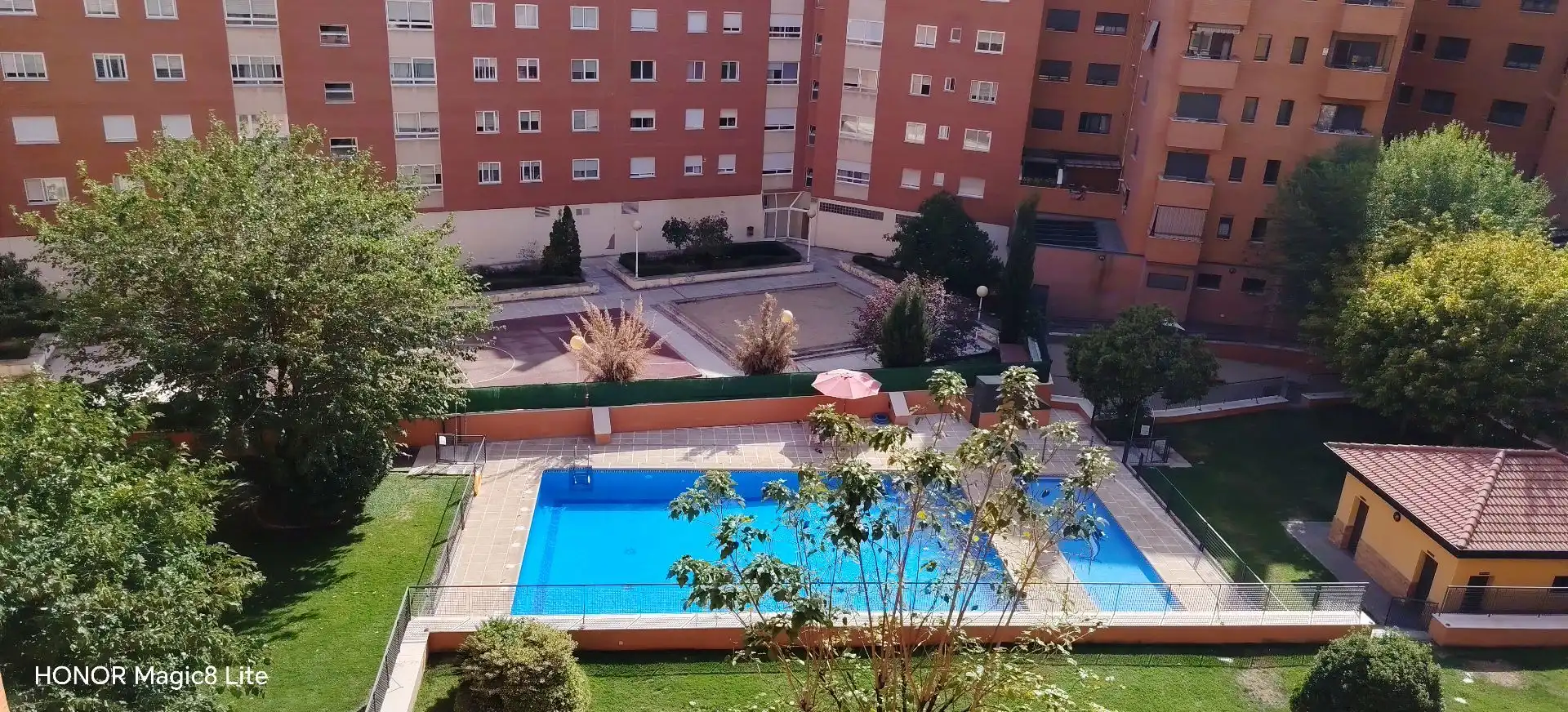Swimming pool of Flat for rent in Alcalá de Henares  with Air Conditioner, Heating and Storage room