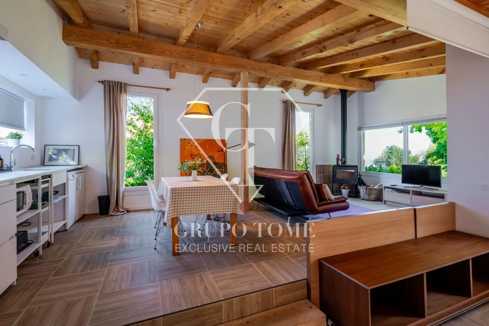 Sala d'estar de Casa adosada en venda en Mutriku amb Jardí privat, Terrassa i Moblat