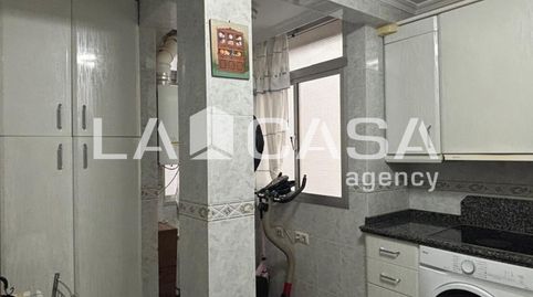 Foto 2 de Piso en venta en El Torrejón - El Cerezo, Sevilla Capital