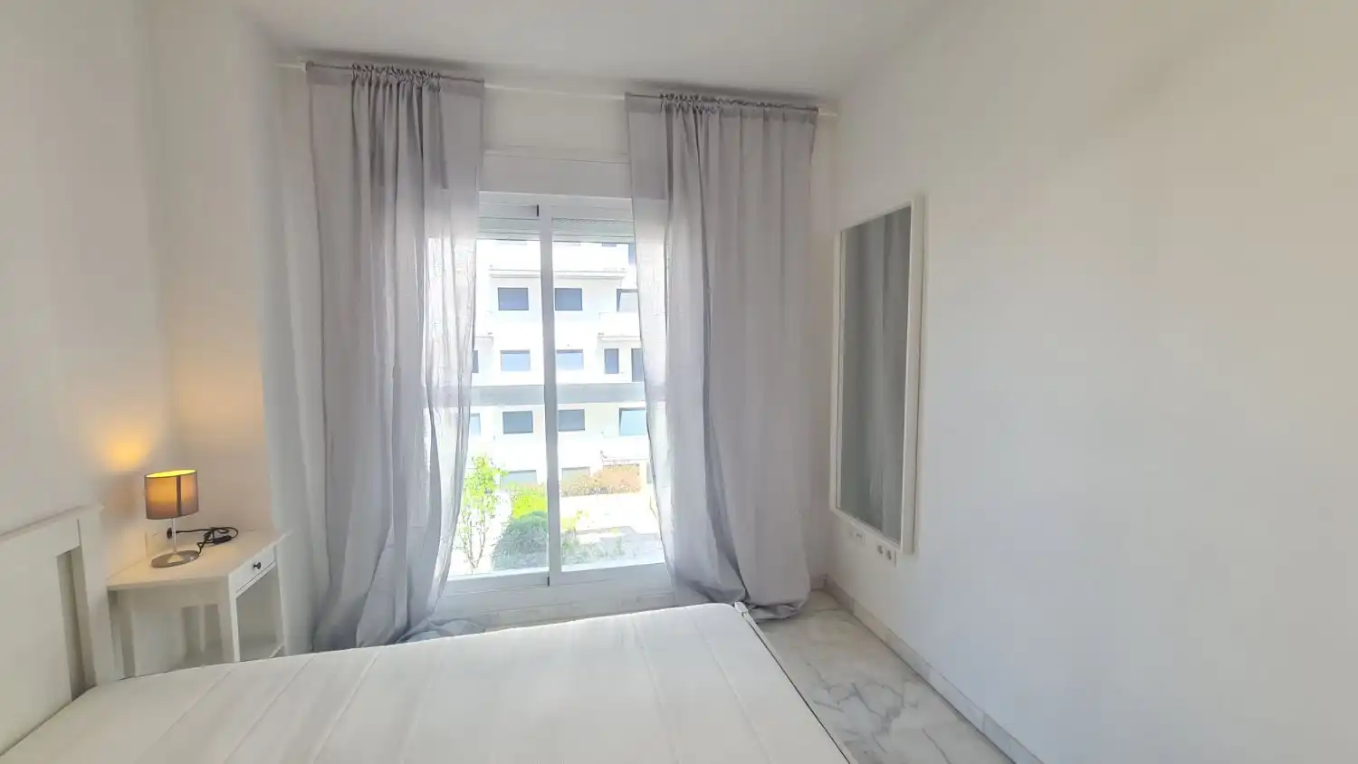 Bedroom of Flat for rent in Málaga  with Air Conditioner, Heating and Terrace