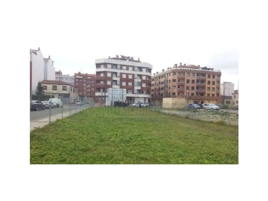 Lands and plots for sale in Lardero
