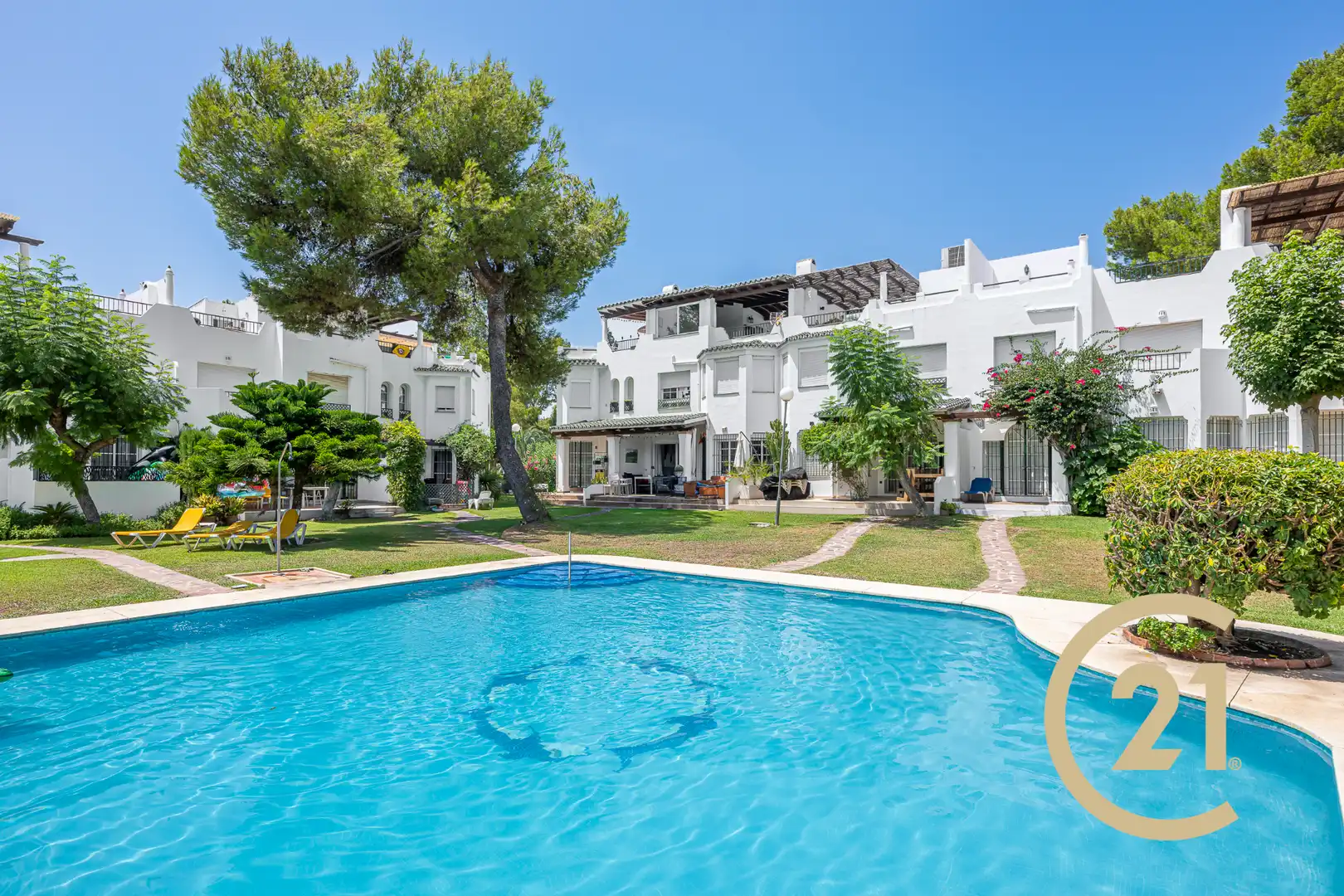 Jardín de Casa adosada en venta en Marbella con Aire acondicionado, Terraza y Piscina comunitaria